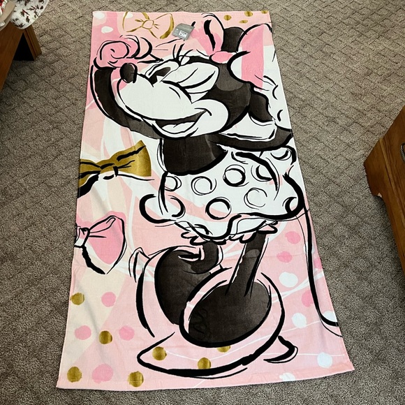 Disney Other - NWT Disney Parks Minnie Mouse Beach Towel